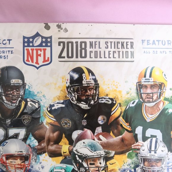 2018 NFL sticker booklet - Picture 4 of 6